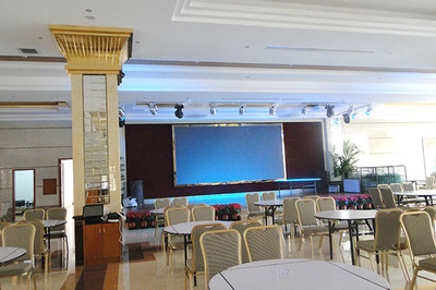 萬(wàn)江新禧酒店 卓越禮儀服務(wù)，彰顯企業(yè)形象與專業(yè)風(fēng)范